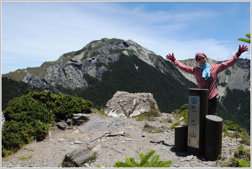 2012-07-13 11-24-29登頂巴巴山.JPG